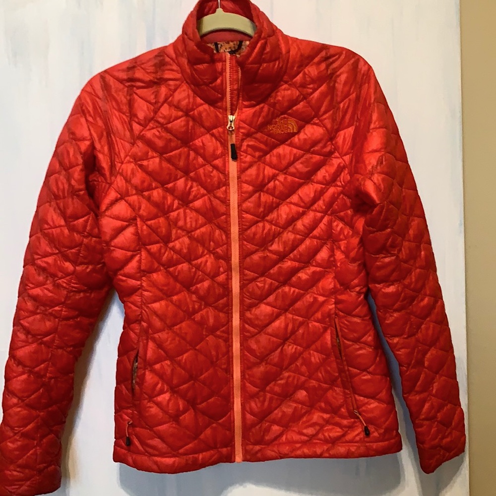 North Face jacket. Red north face puffer jacket. Lightweight.